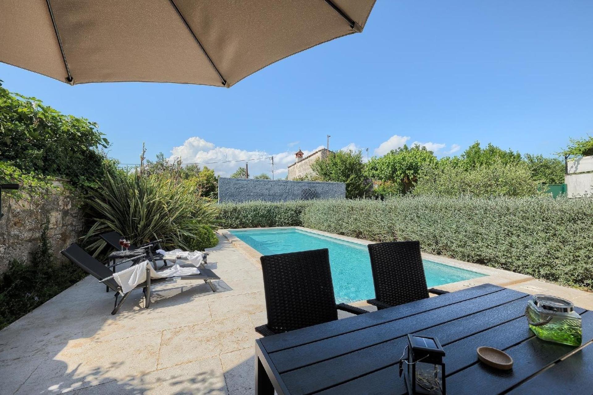 Počitniška hiša Mit Privatpool Fuer 6 Personen Ca 300 Qm In Pula, Istrien Istrische Riviera Pula